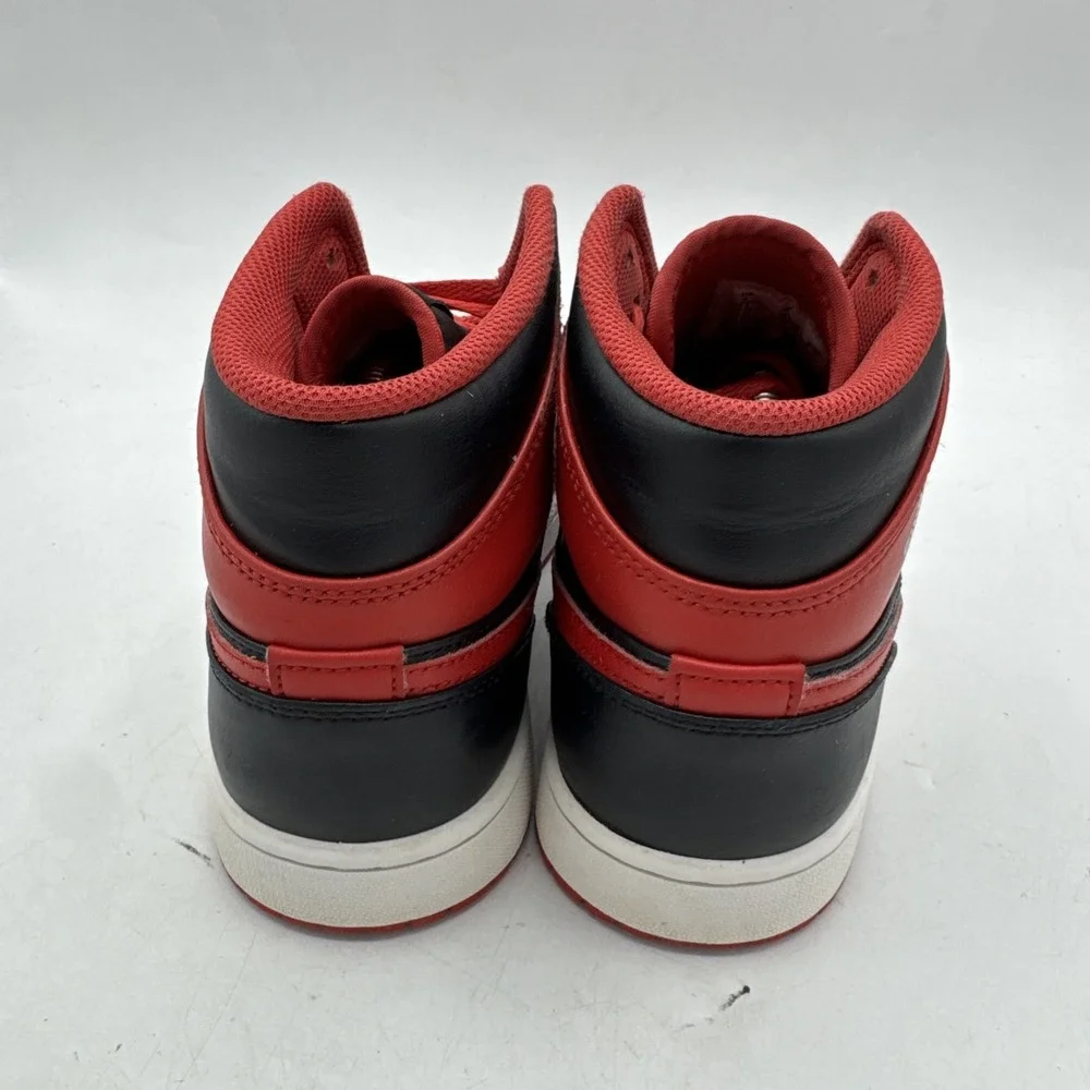 Nike Air Jordan 1 Mid Alternate Bred Sneakers Mens 9 DQ8426-060‎
